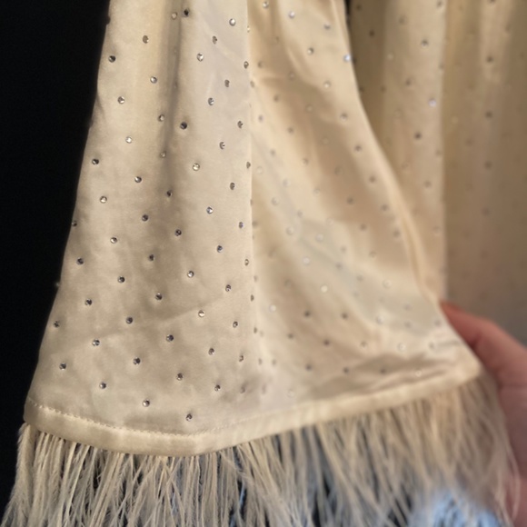 Ivory Tiered Sleeve Rhinestone Feather Mini Dress Bridal Shower/Wedding - Picture 4 of 5